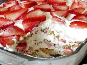 Strawberry Cream Cheese Icebox Cake
