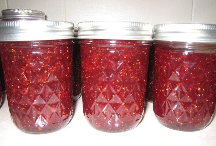 Quick and Easy Strawberry Jam