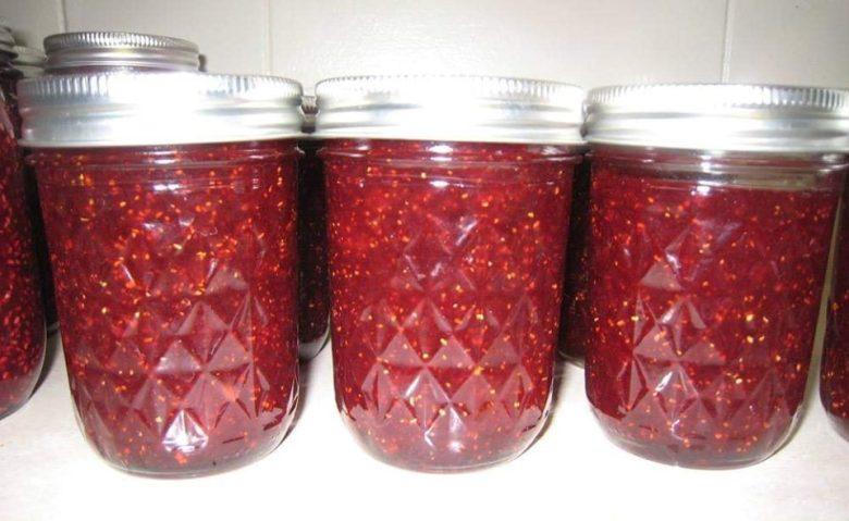 Quick strawberry refrigerator jam made with fresh strawberries and sugar