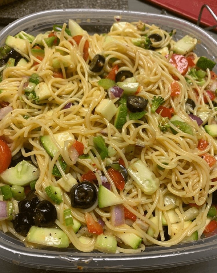 CALIFORNIA SPAGHETTI SALAD - Clorei Tasty Recipes