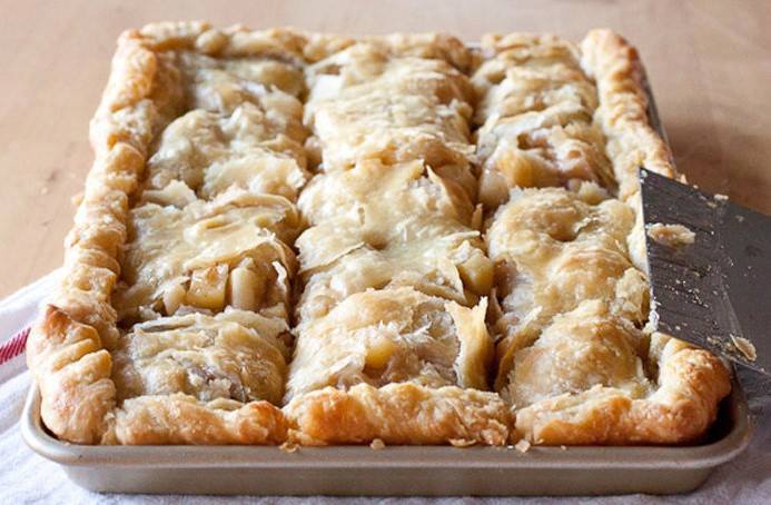 Yummy Apple Slab Pie