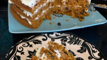 GRANDMA'S FAMOUS CARROT CAKE