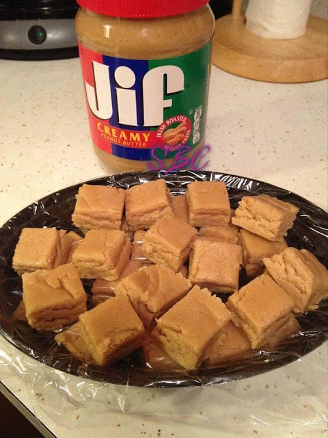 Creamy Peanut Butter Fudge Super Quick and Easy!