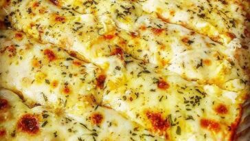 Homemade Cheesy Garlic Breadsticks Recipe