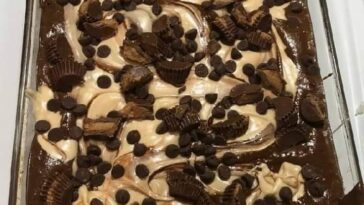 Reeses Peanut Butter Cup Earthquake Cake