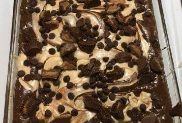 Reeses Peanut Butter Cup Earthquake Cake