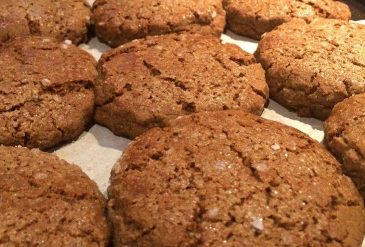 Easy Molasses Buns