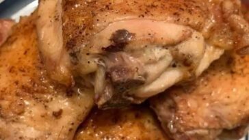 ROSEMARY LEMON GARLIC ROASTED CHICKEN