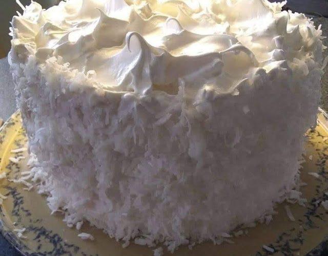 Coconut-Cake with 7-Min Frosting