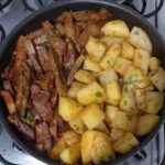 Garlic-Butter-Steak & Potatoes-Skillet