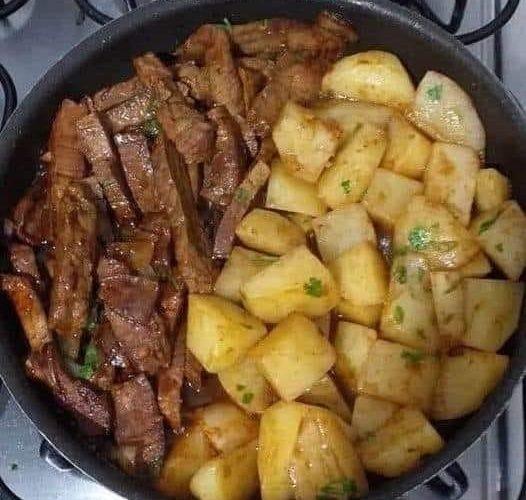 Garlic-Butter-Steak & Potatoes-Skillet