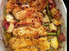 GARLIC & LEMON CHICKEN WITH RED POTATOES & GREEN BEANS