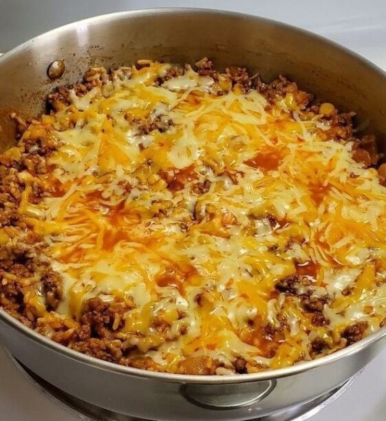 ONE POT MEXICAN RICE CASSEROLE - Recipes Need