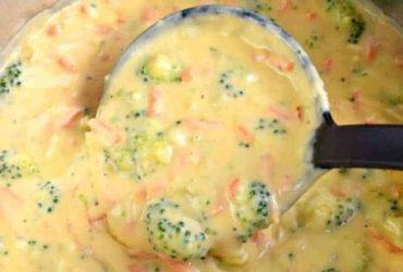 Copycat Panera Broccoli Cheese Soup