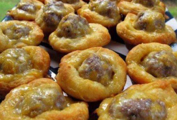 Easy Cheesy Sausage Biscuit Bites