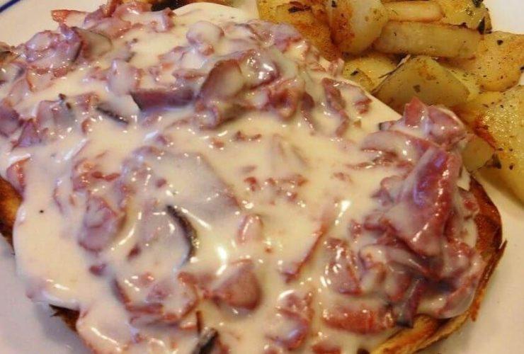 Creamed Chipped Beef on Toast