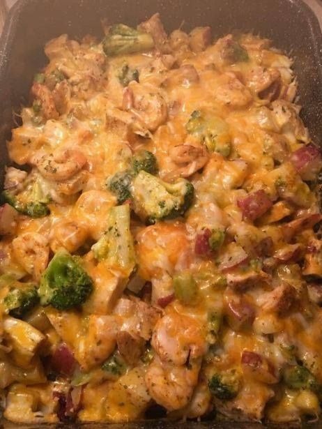 Chicken and Broccoli Cheesy Casserole