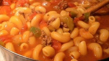 Beef and Macaroni Soup