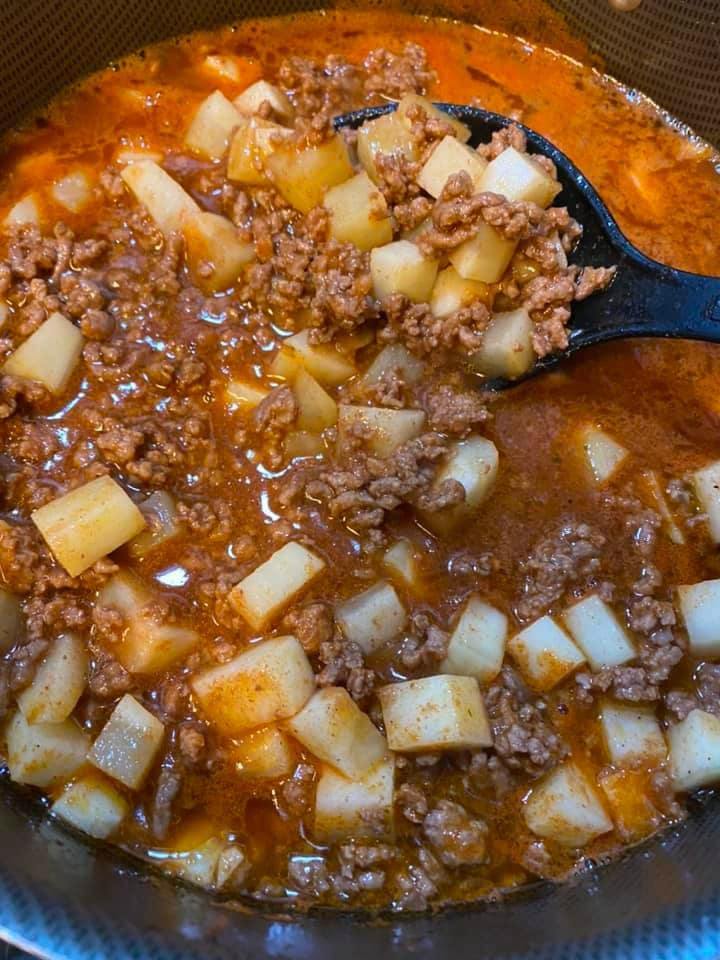 Ground Beef with Potatoes - WEEKNIGHT RECIPES