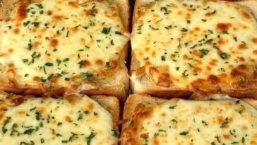 Cheesy Texas Toast