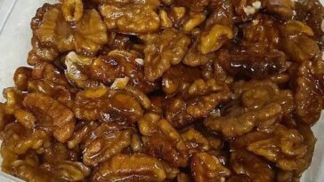 5 Minute Caramel Walnuts