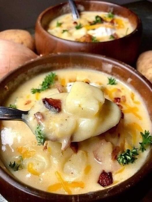 Creamy Potato Soup with Bacon