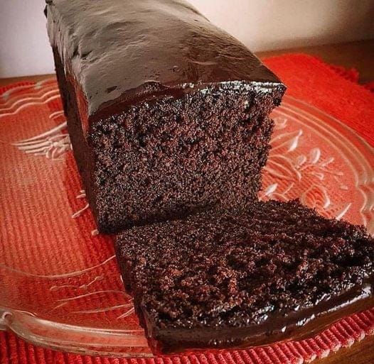 Moist Eggless Chocolate Cake