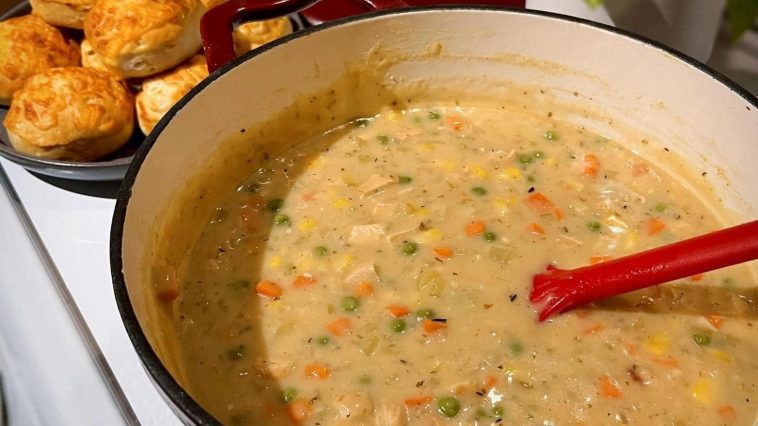 Chicken Pot Pie Soup