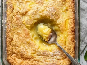 4 Ingredients Lemon Cream Cheese Dump Cake