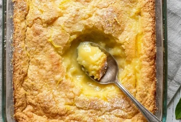 4 Ingredients Lemon Cream Cheese Dump Cake