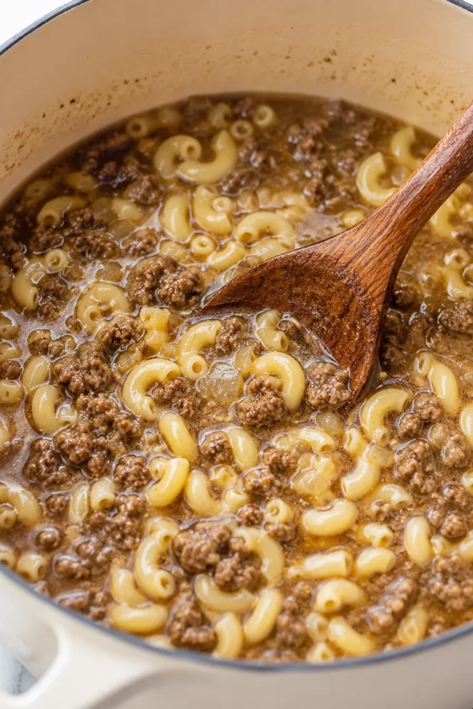 One-Pot Macaroni Cheeseburger Soup